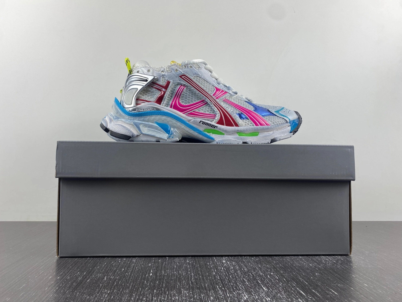 Balenciaga  Runner Sneaker