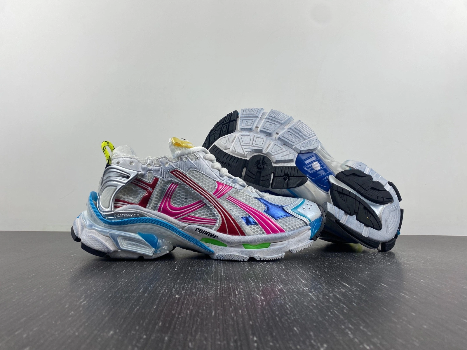 Balenciaga  Runner Sneaker