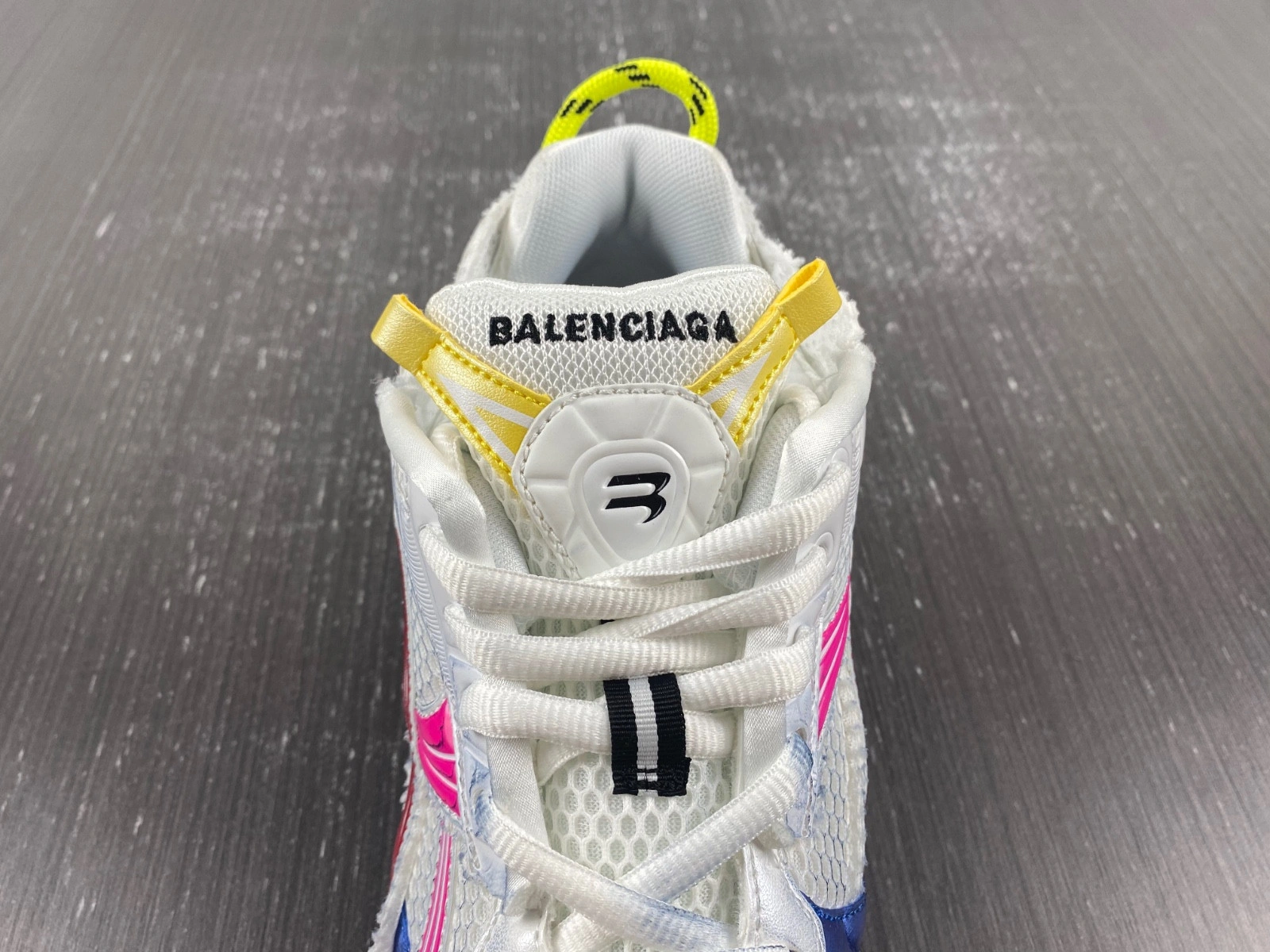Balenciaga  Runner Sneaker