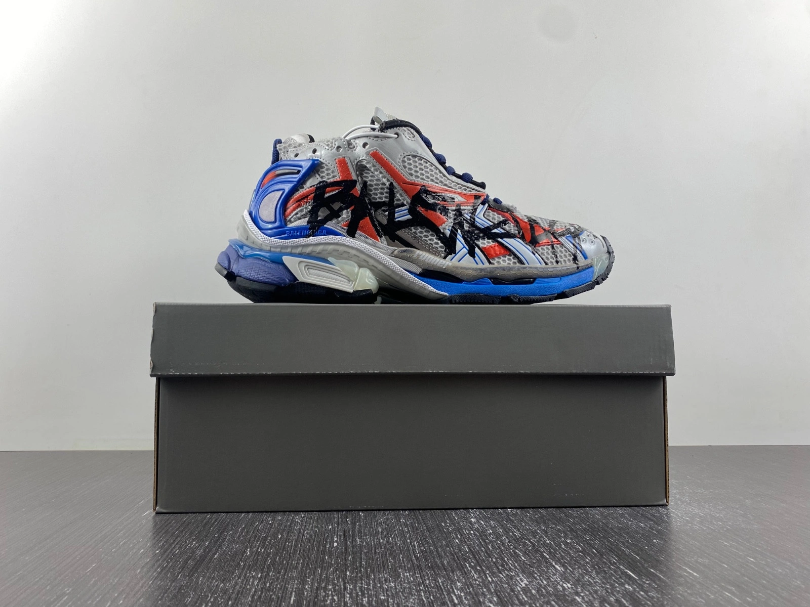 Balenciaga  Runner Sneaker