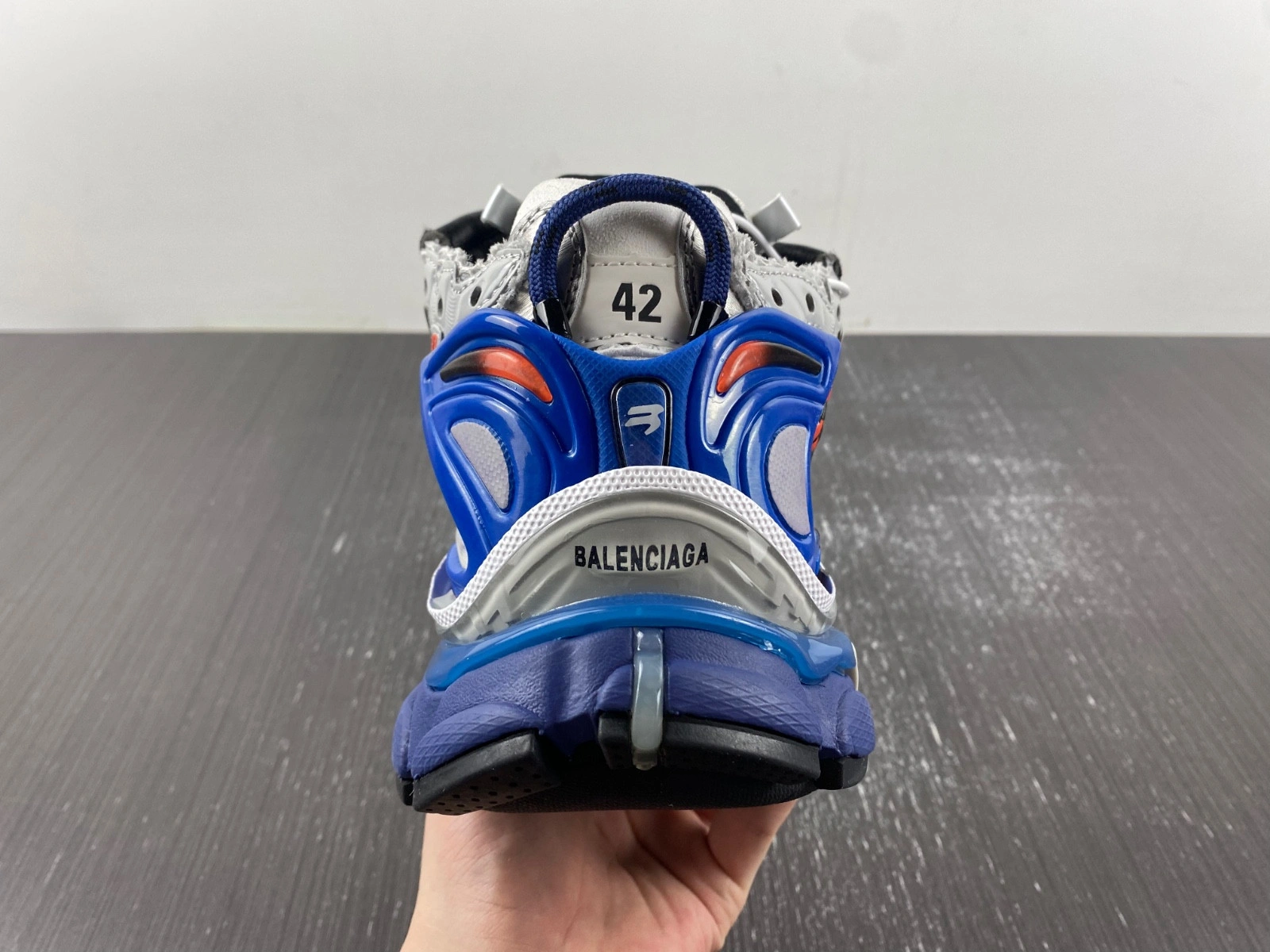 Balenciaga  Runner Sneaker