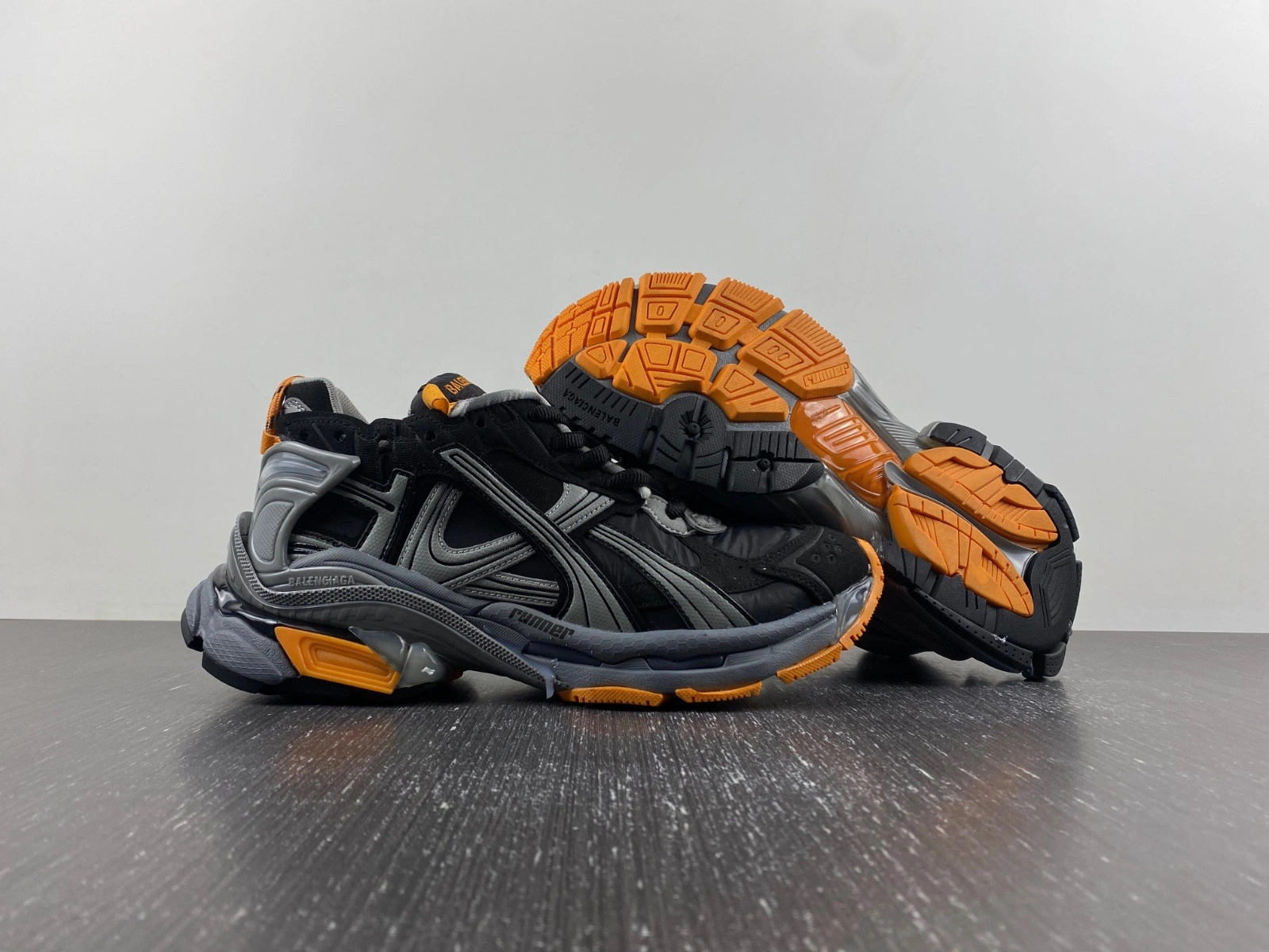 Balenciaga  Runner Sneaker