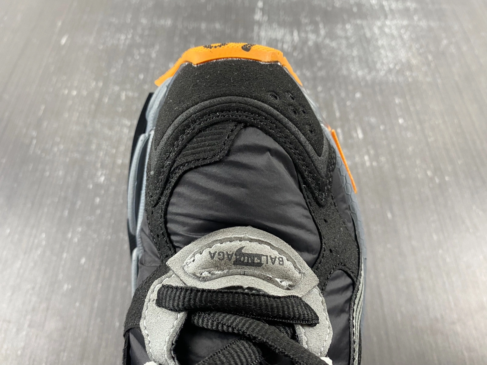 Balenciaga  Runner Sneaker