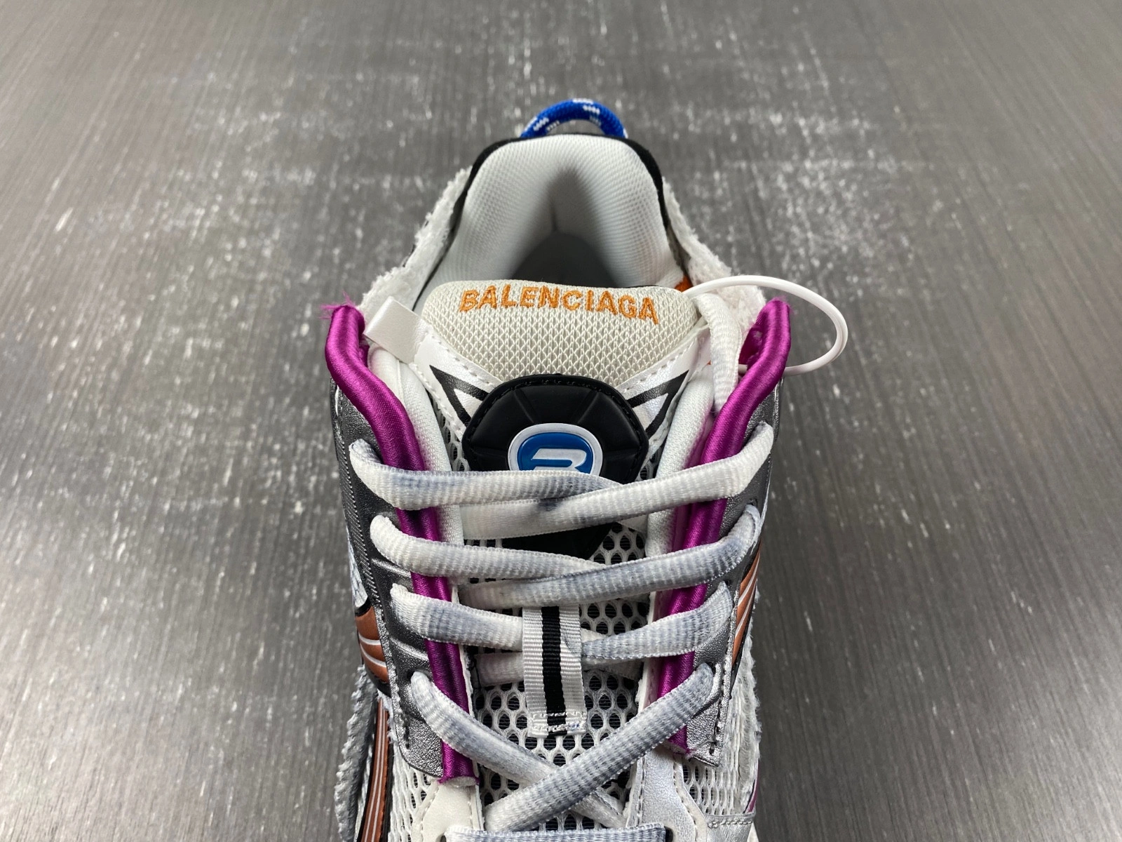 Balenciaga  Runner Sneaker