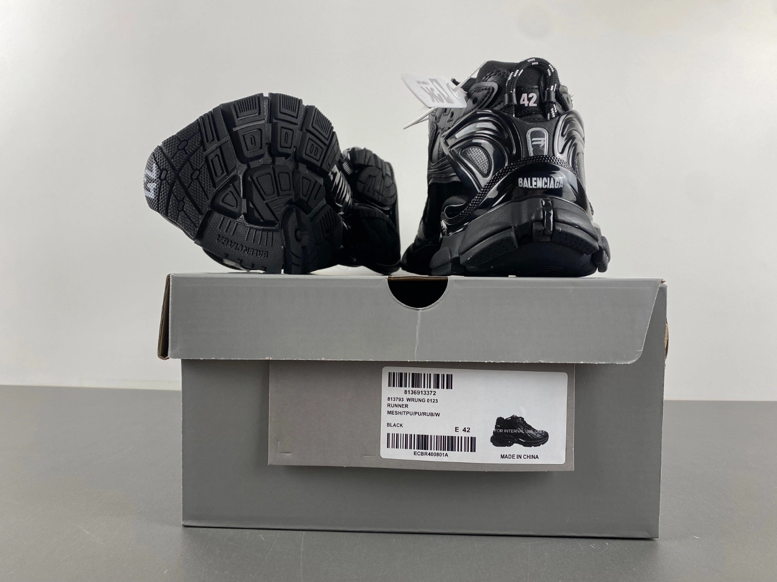 Balenciaga  Runner Sneaker