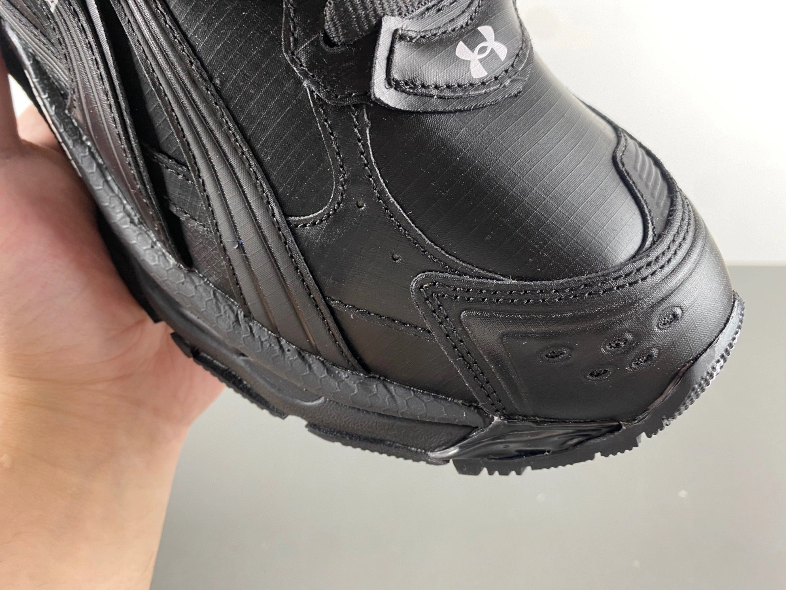 Balenciaga  Runner Sneaker