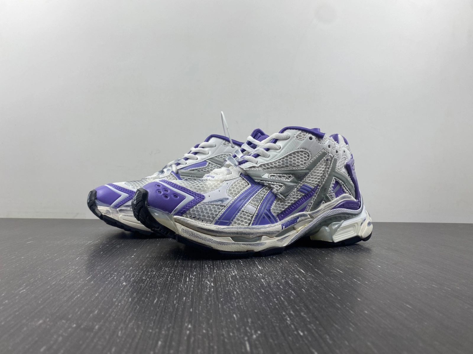 Balenciaga  Runner Sneaker