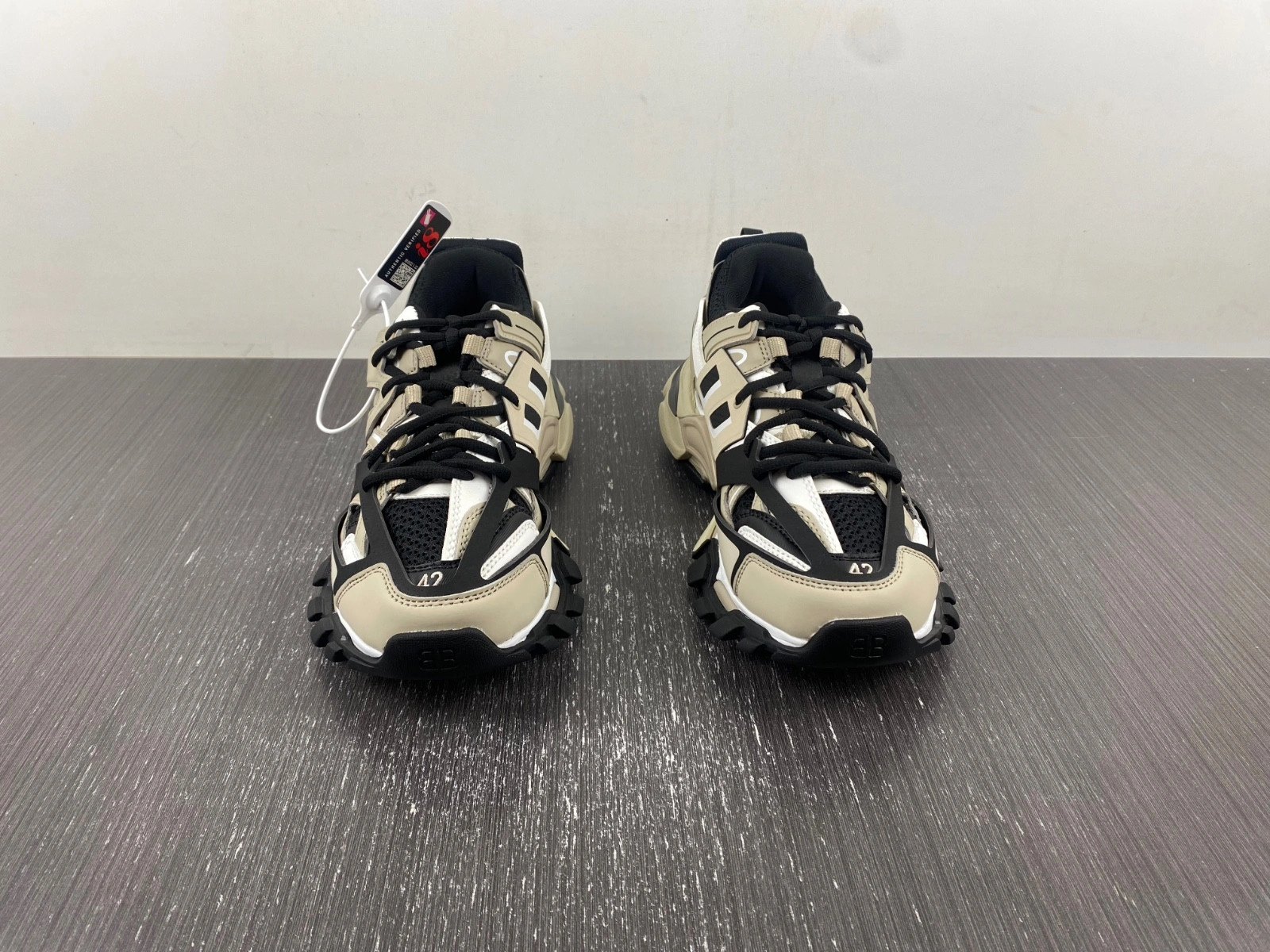Balenciaga  Track Sneaker