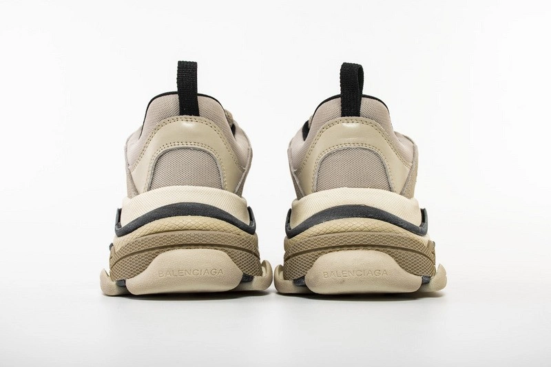 Balenciaga  Triple S Trainers Vanille