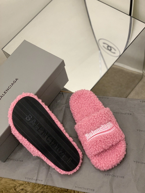 Balenciaga  WOMEN'S FURRY SLIDE SANDAL IN PINK
