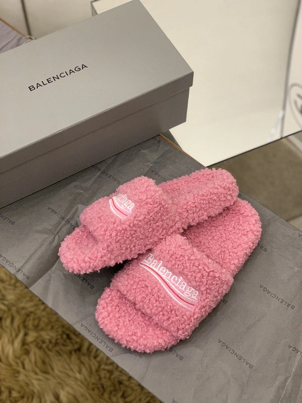 Balenciaga  WOMEN'S FURRY SLIDE SANDAL IN PINK