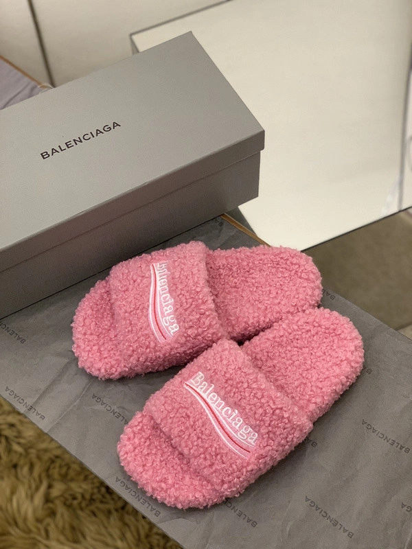 Balenciaga  WOMEN'S FURRY SLIDE SANDAL IN PINK