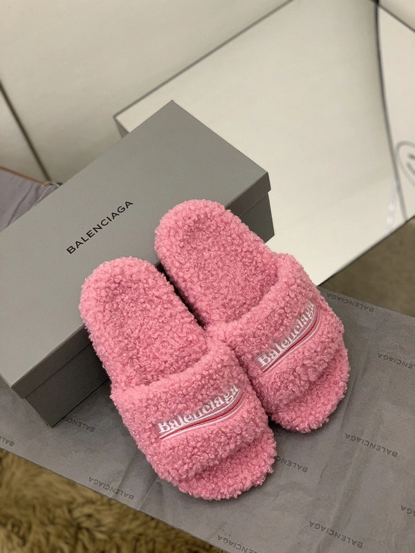 Balenciaga  WOMEN'S FURRY SLIDE SANDAL IN PINK