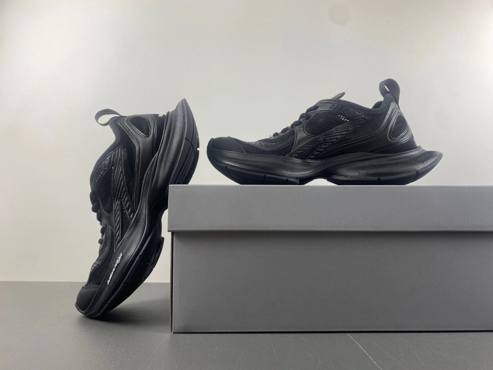 Balenciaga  Women's Circuit Sneaker in Black
