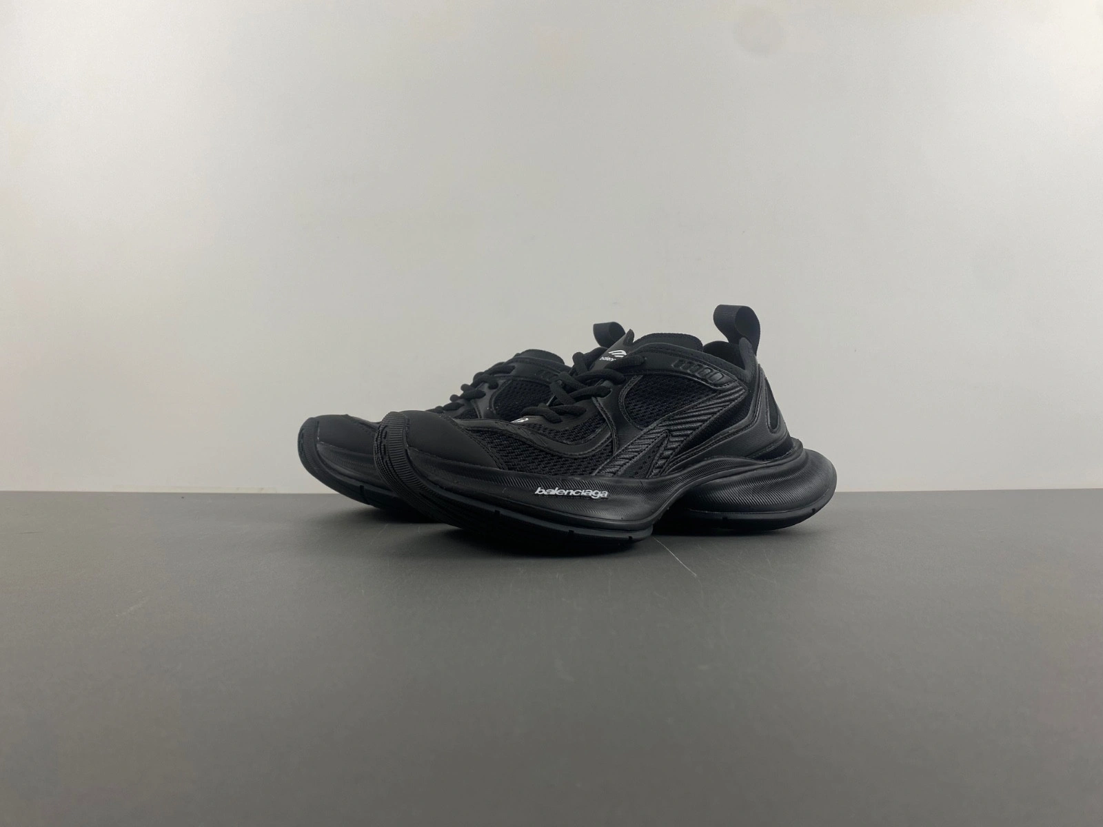 Balenciaga  Women's Circuit Sneaker in Black