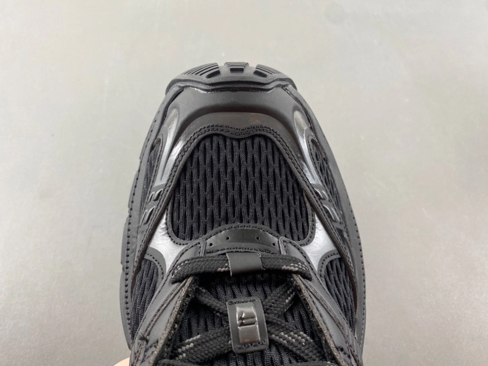 Balenciaga 10XL  SNEAKER   in black mesh