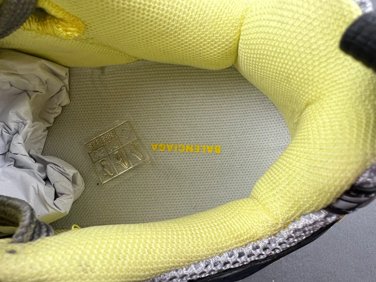 Balenciaga 10XL  SNEAKER in Grey yellow