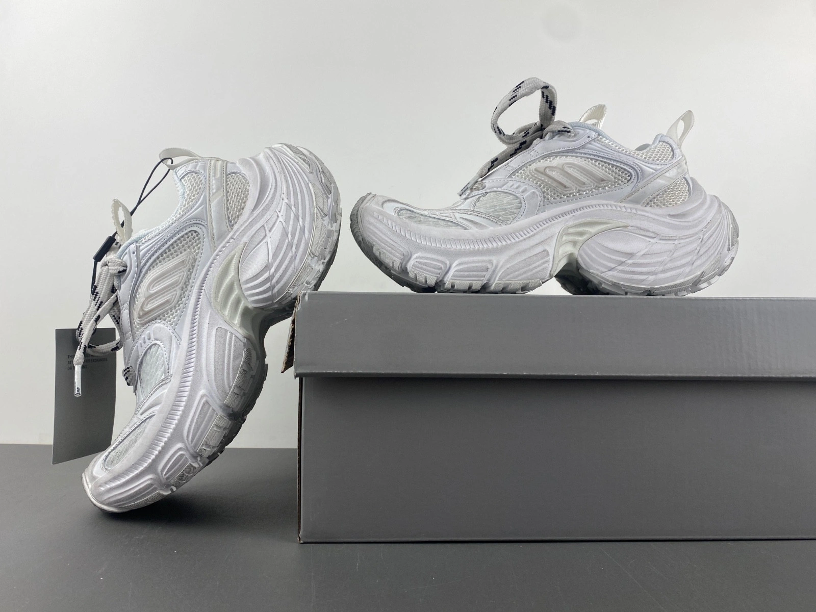 Balenciaga 6XL  SNEAKER