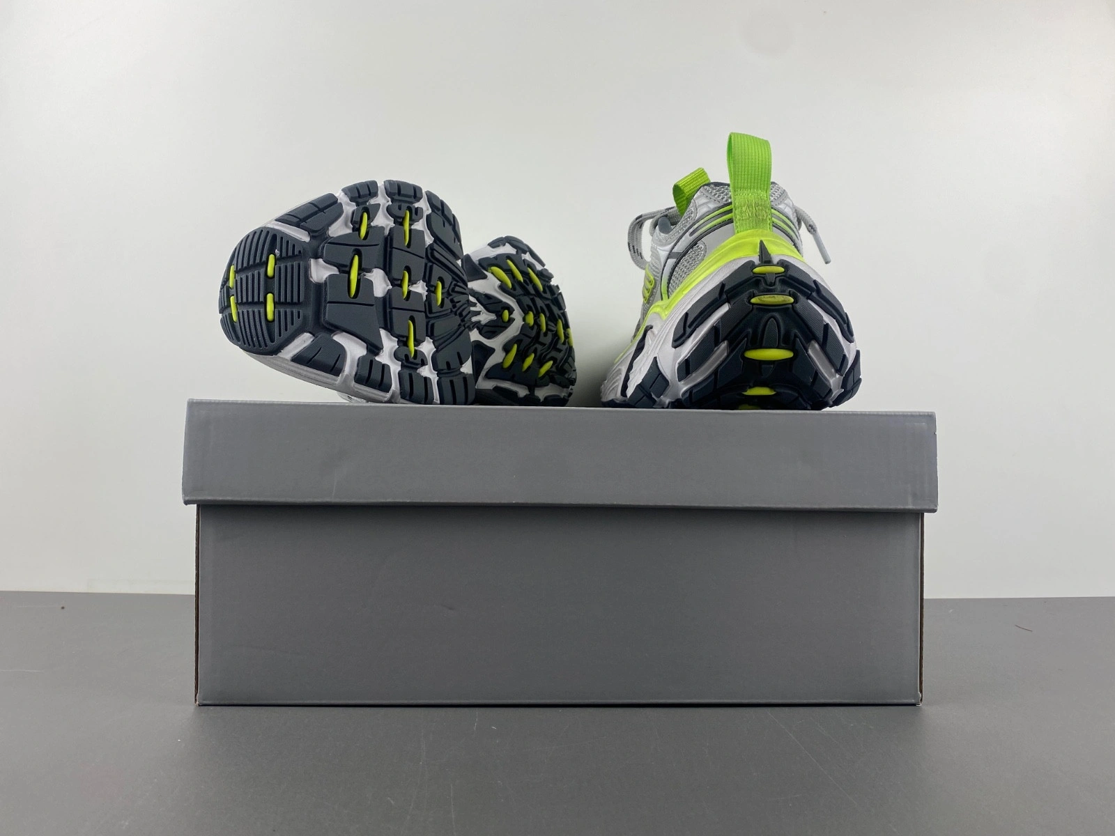 Balenciaga 6XL  SNEAKER