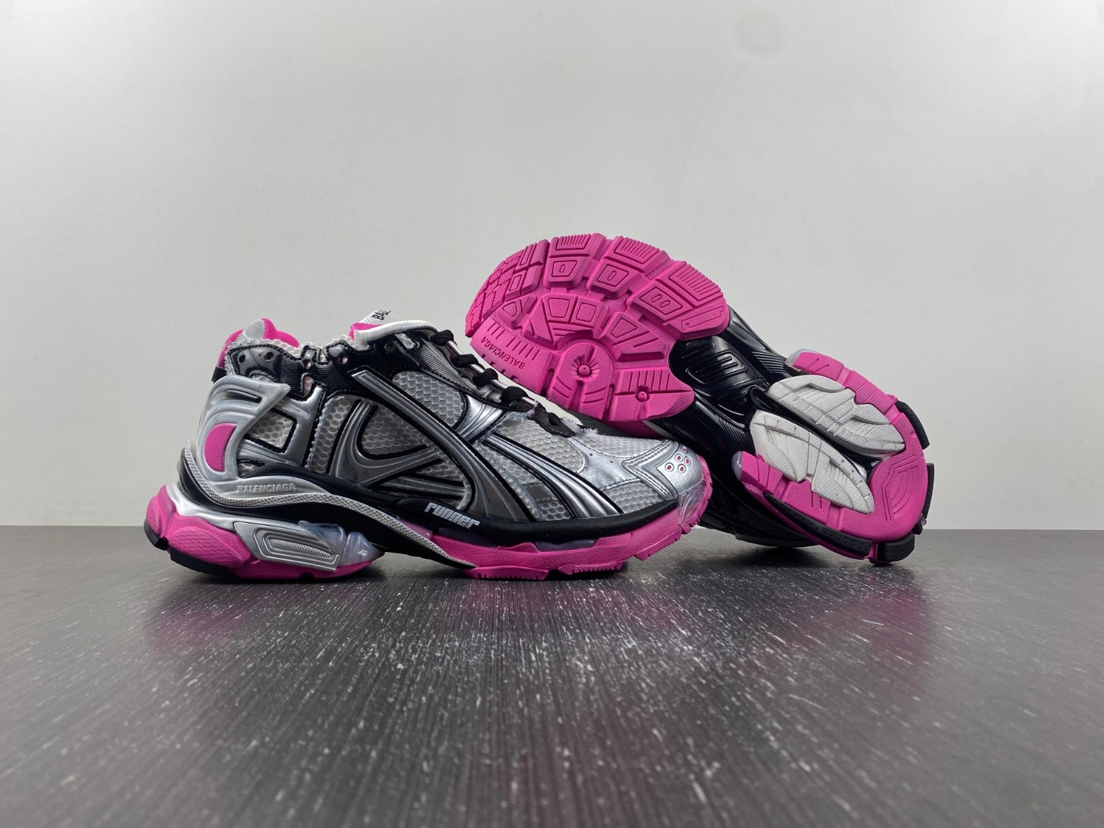 Balenciaga 7.0 Runner Sneaker