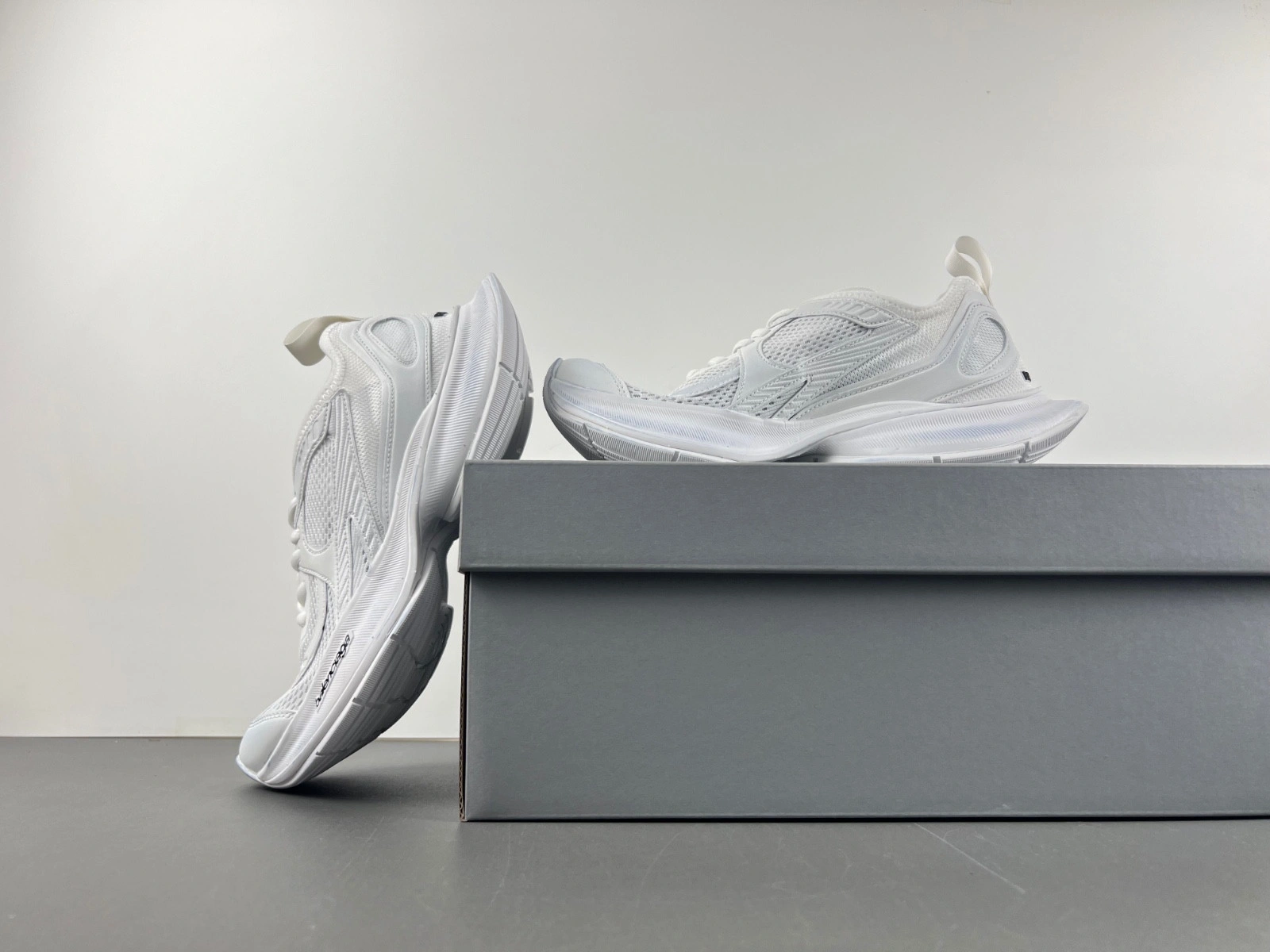 Balenciaga Circuit Sneaker