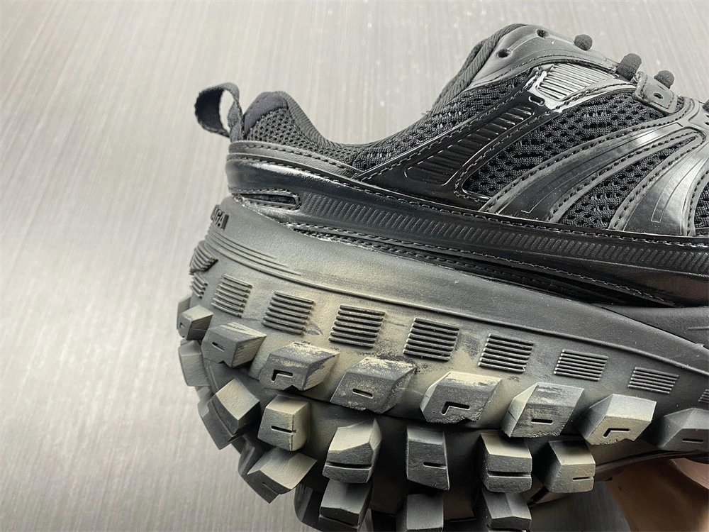 Balenciaga Defender SNEAKER