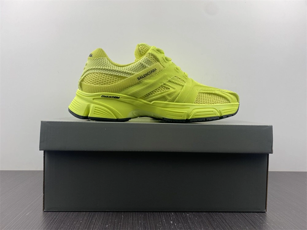 Balenciaga MEN'S PHANTOM SNEAKER IN YELLOW  678869W2E933310