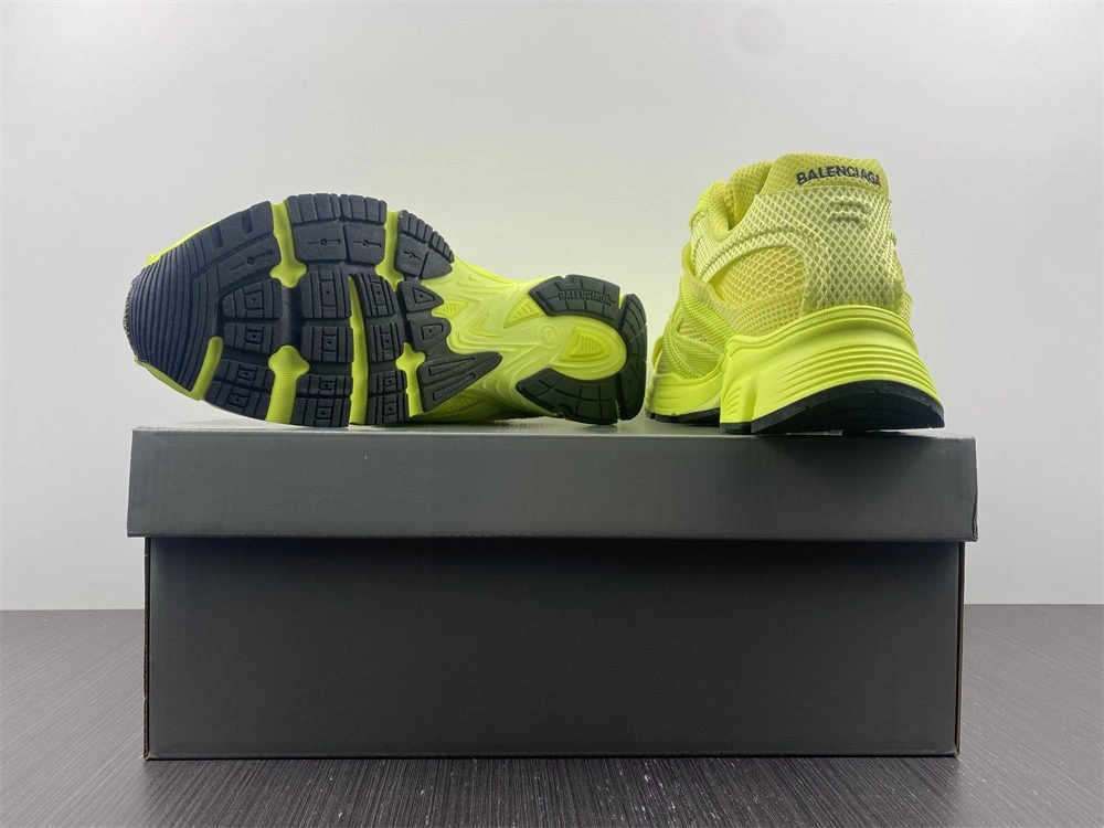 Balenciaga MEN'S PHANTOM SNEAKER IN YELLOW  678869W2E933310