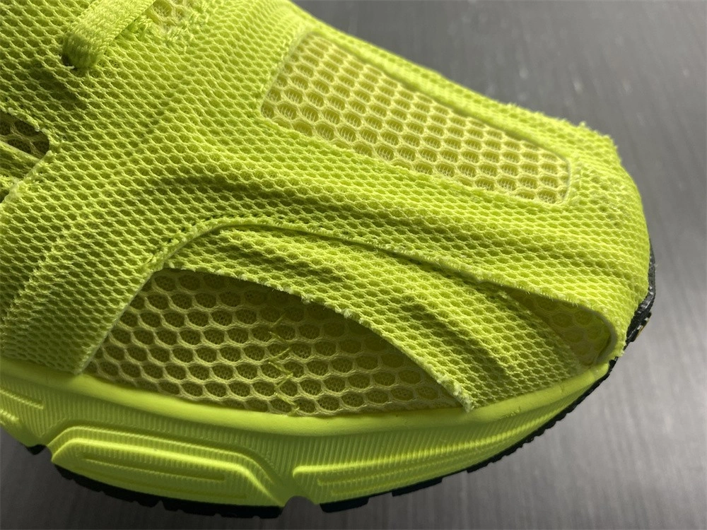 Balenciaga MEN'S PHANTOM SNEAKER IN YELLOW  678869W2E933310