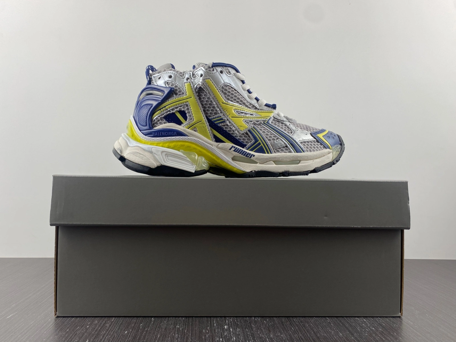 Balenciaga MEN'S RUNNER SNEAKER