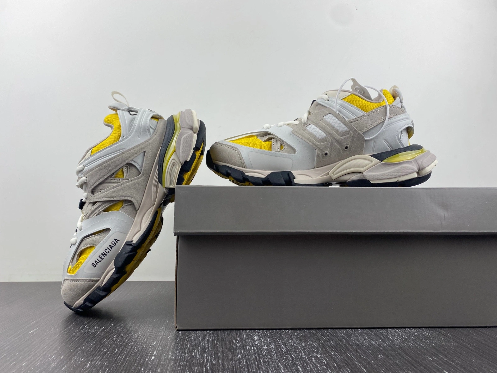 Balenciaga MEN'S TRACK SNEAKER