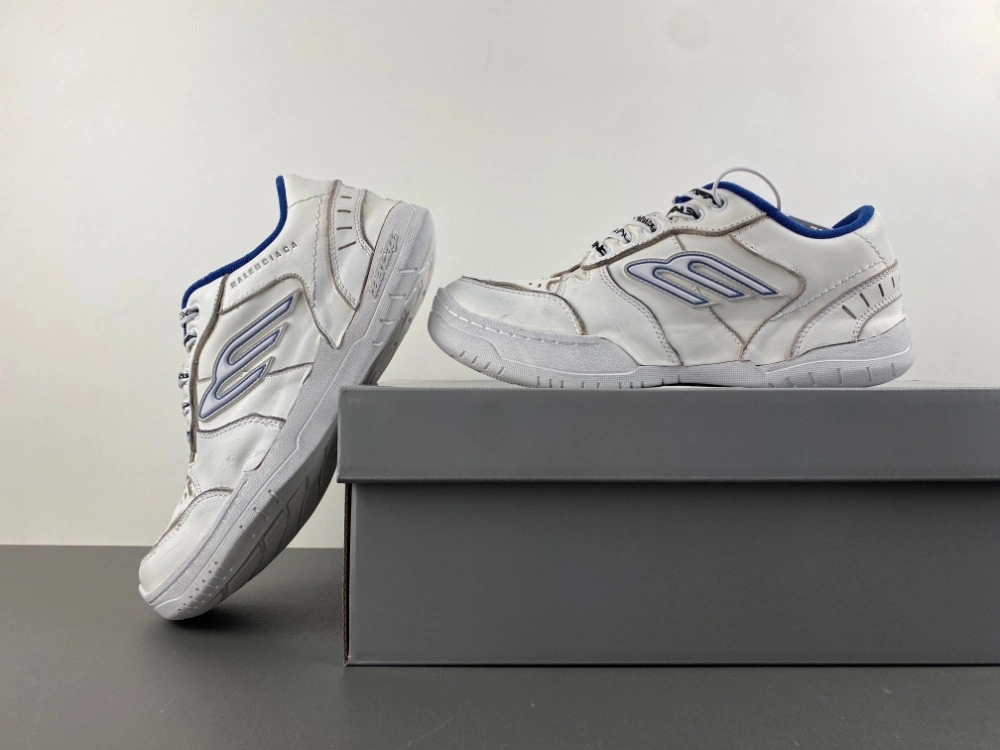 Balenciaga Men's Hamptons Worn-out Sneaker in White