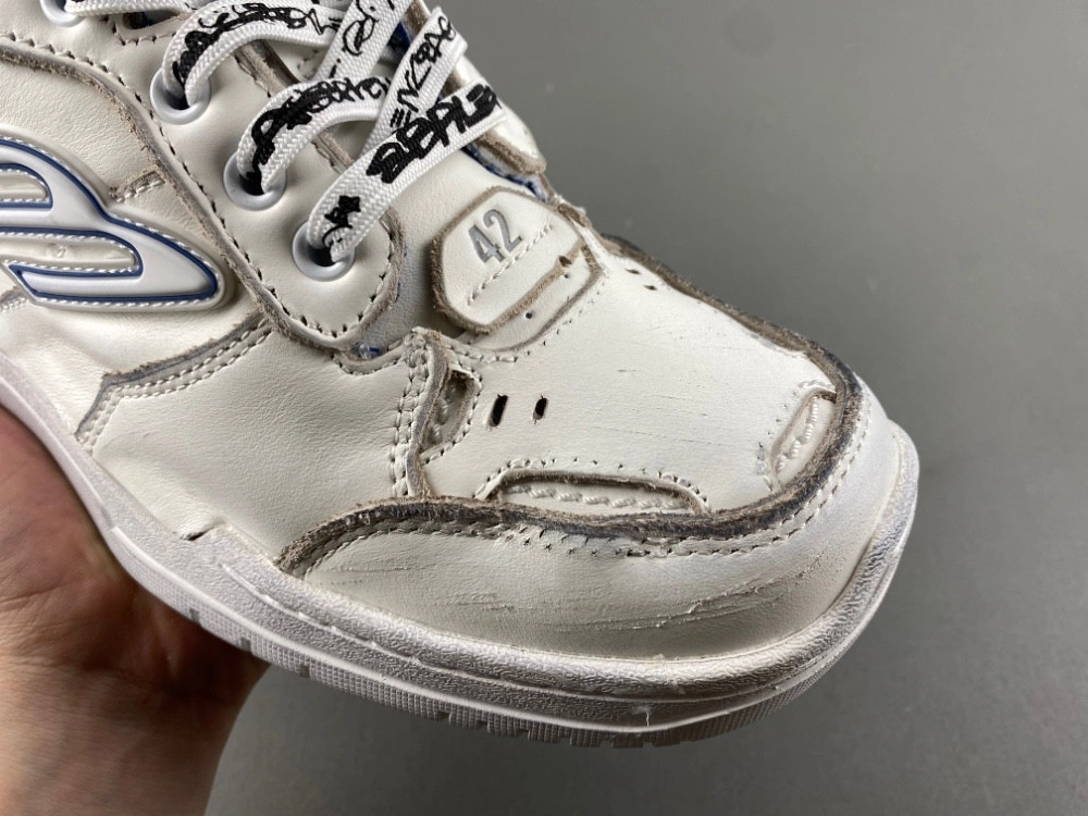 Balenciaga Men's Hamptons Worn-out Sneaker in White