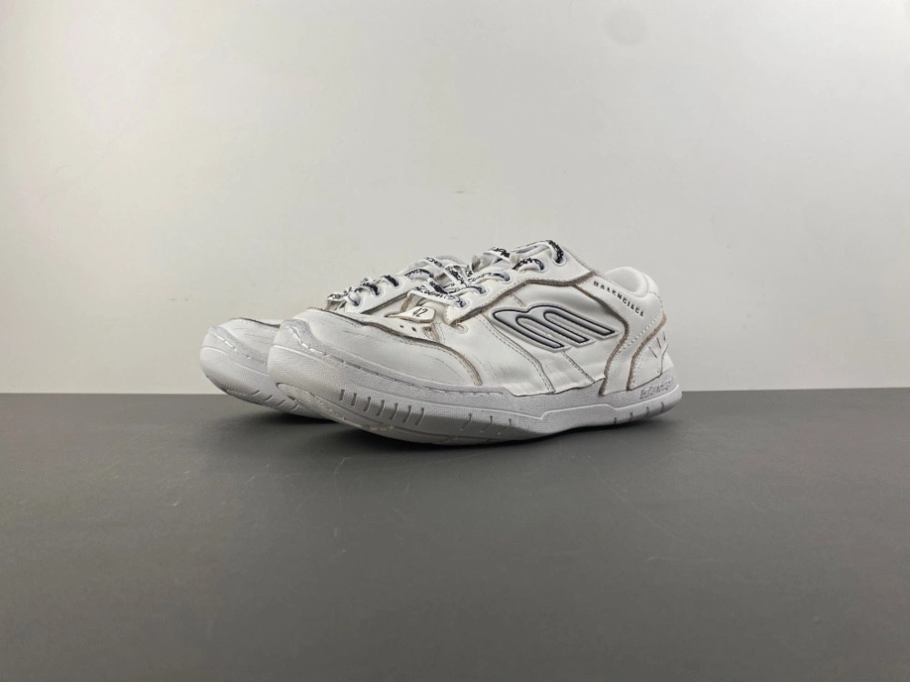 Balenciaga Men's Hamptons Worn-out Sneaker