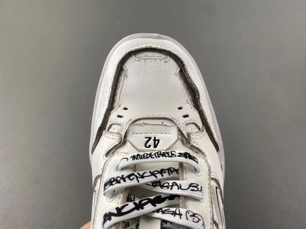 Balenciaga Men's Hamptons Worn-out Sneaker