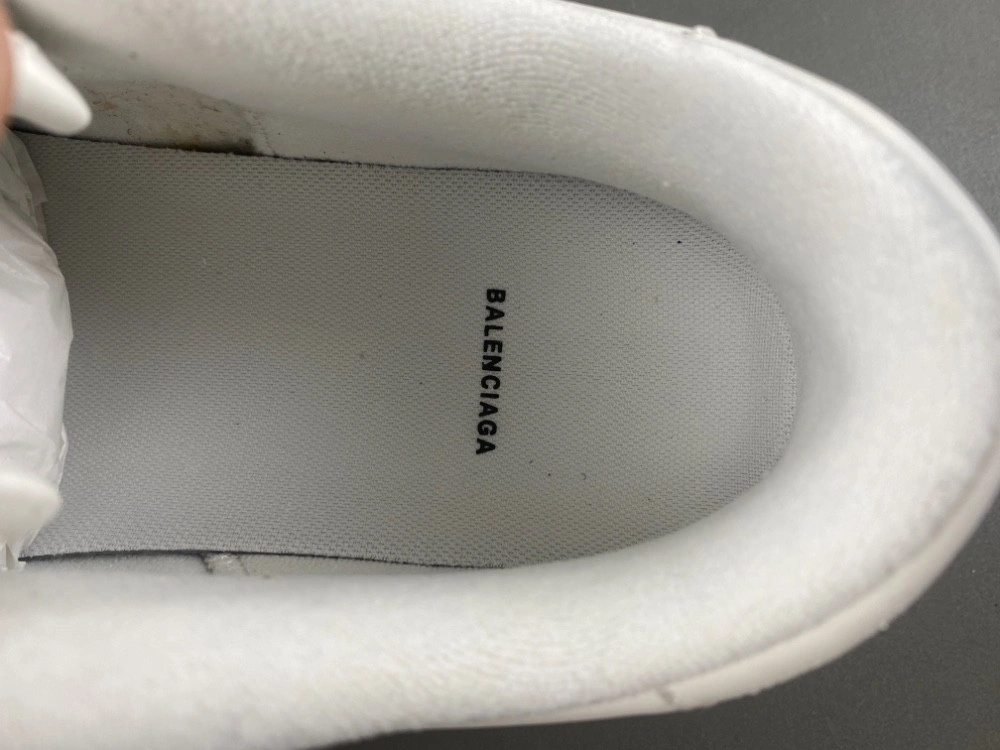 Balenciaga Men's Hamptons Worn-out Sneaker