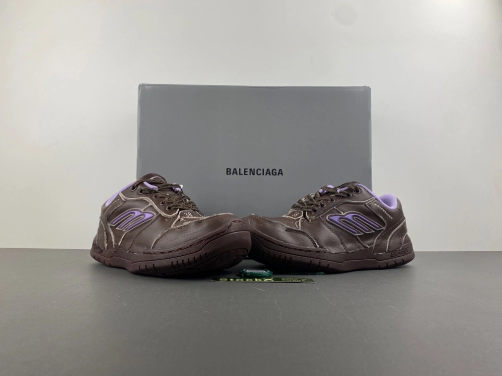 Balenciaga Men's Hamptons Worn-out Sneaker