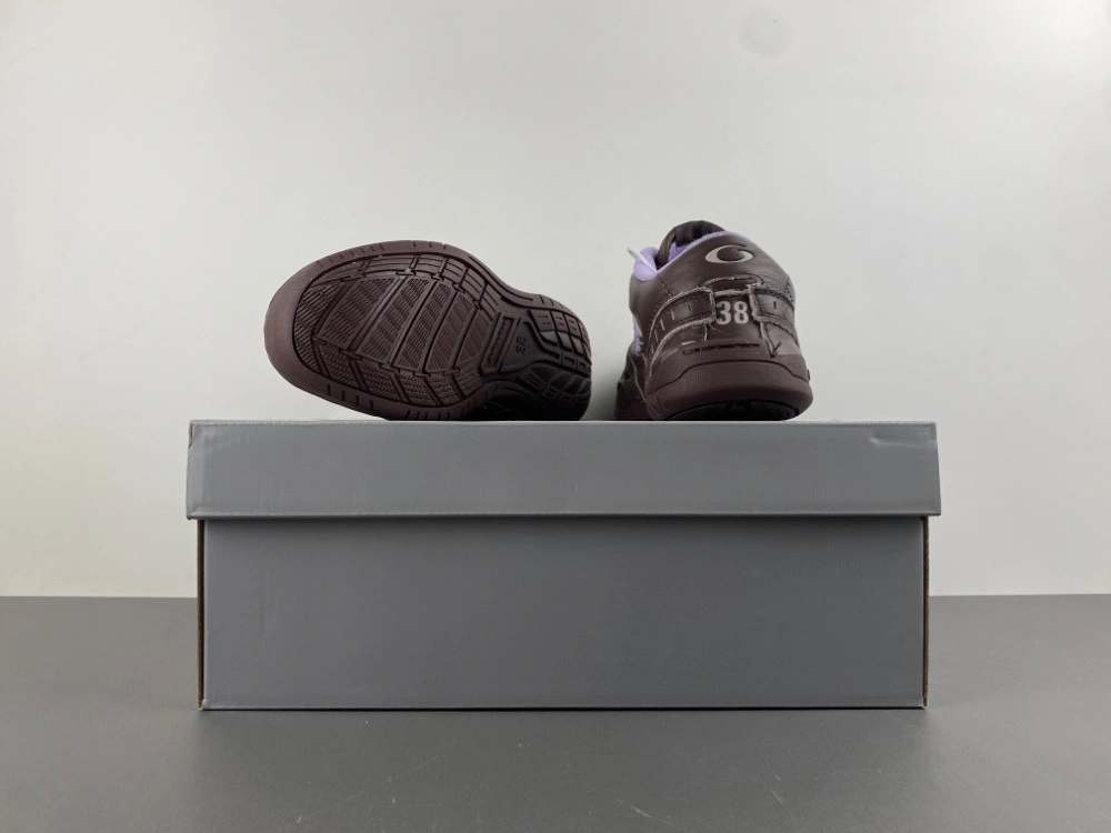 Balenciaga Men's Hamptons Worn-out Sneaker