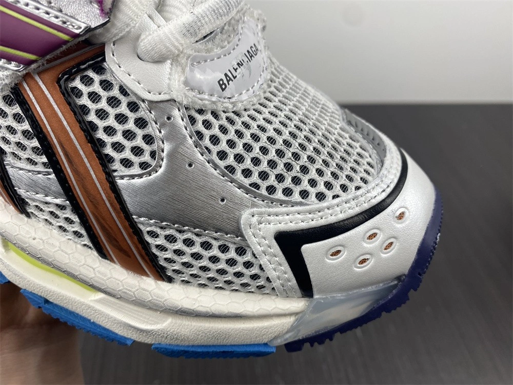 Balenciaga RUNNER SNEAKER   677403W3RB68123