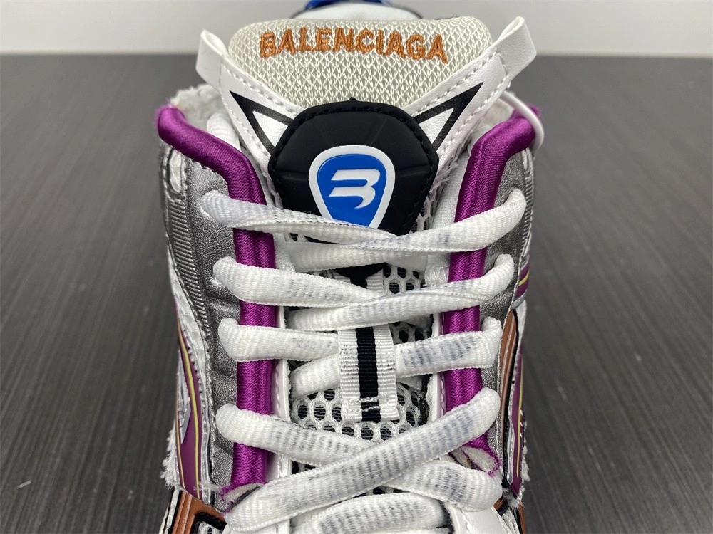 Balenciaga RUNNER SNEAKER   677403W3RB68123