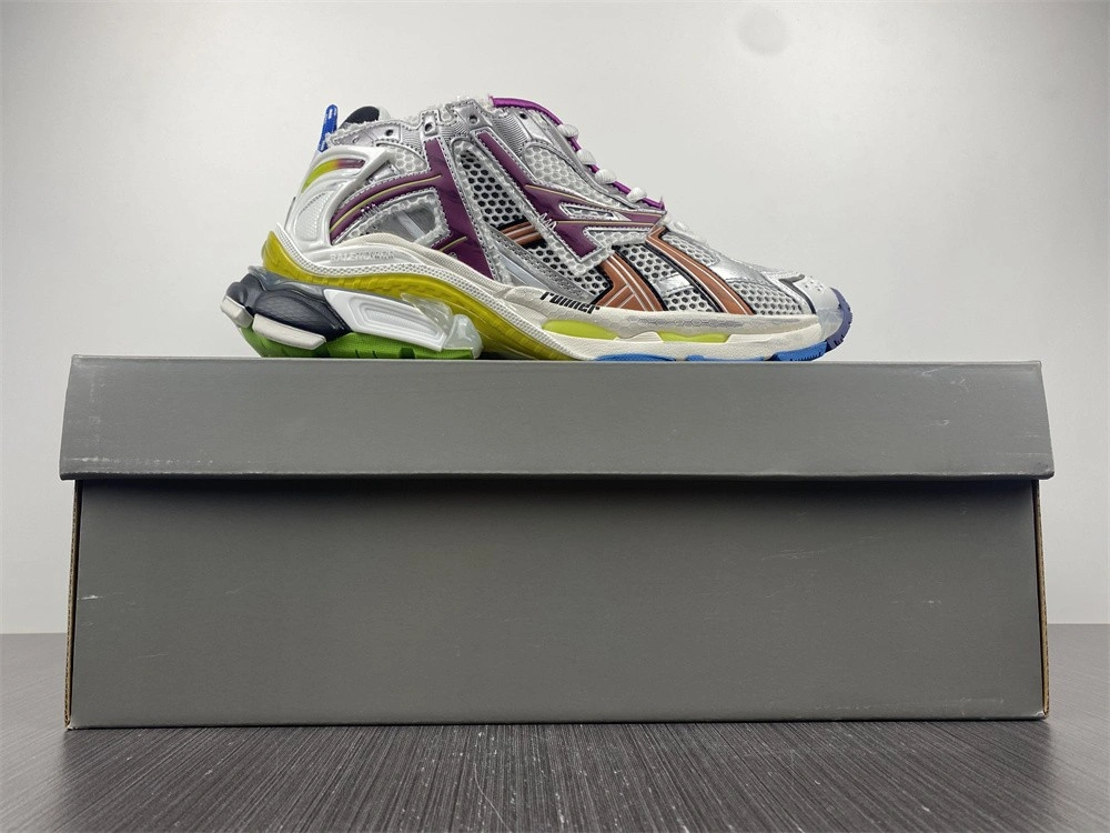 Balenciaga RUNNER SNEAKER   677403W3RB68123