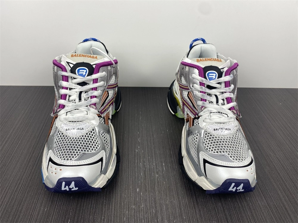 Balenciaga RUNNER SNEAKER   677403W3RB68123