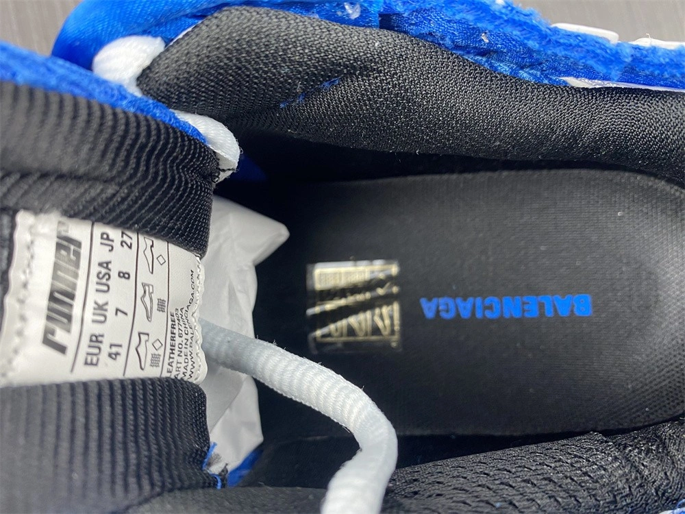 Balenciaga RUNNER SNEAKER  677403W3RB34912