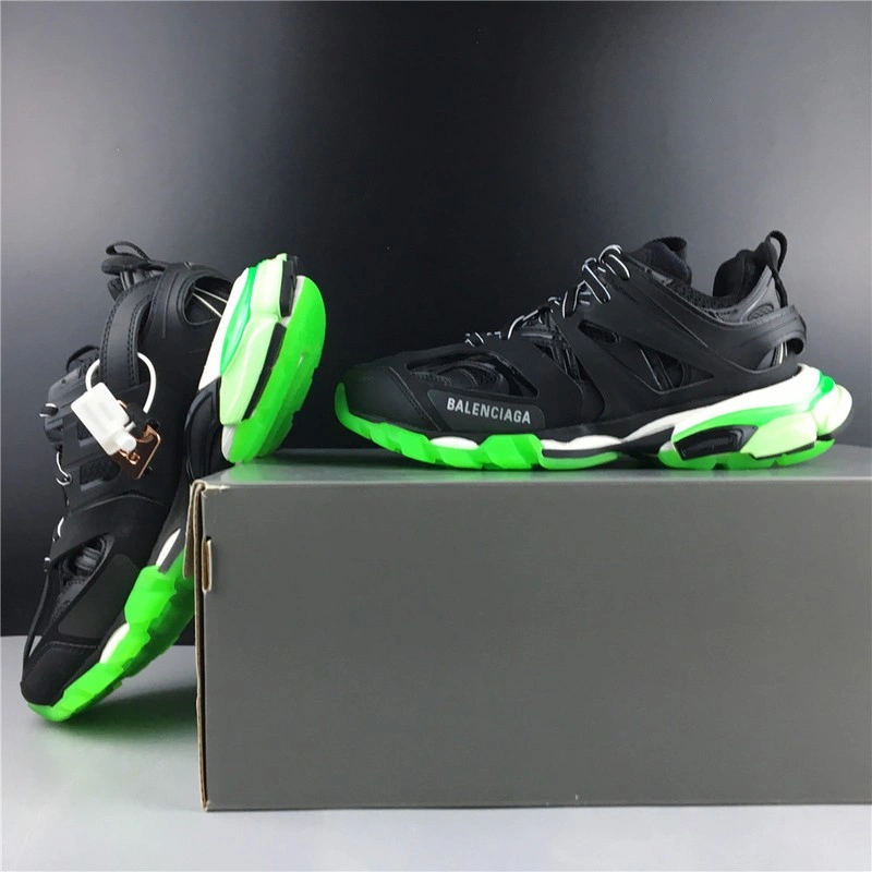 Balenciaga Sneaker Tess.s black with green sole
