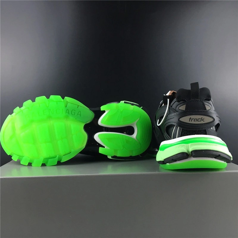 Balenciaga Sneaker Tess.s black with green sole