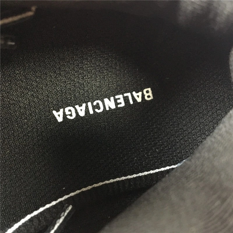 Balenciaga Sneaker Tess.s black with green sole