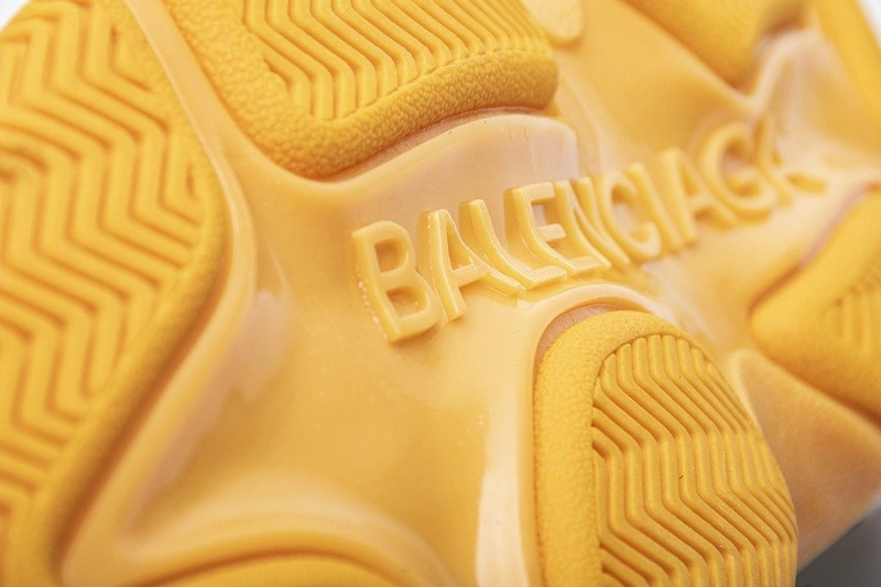 Balenciaga Triple S  490673 W06E3 4365