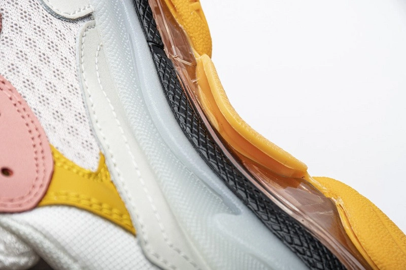 Balenciaga Triple S  490673 W06E3 4365