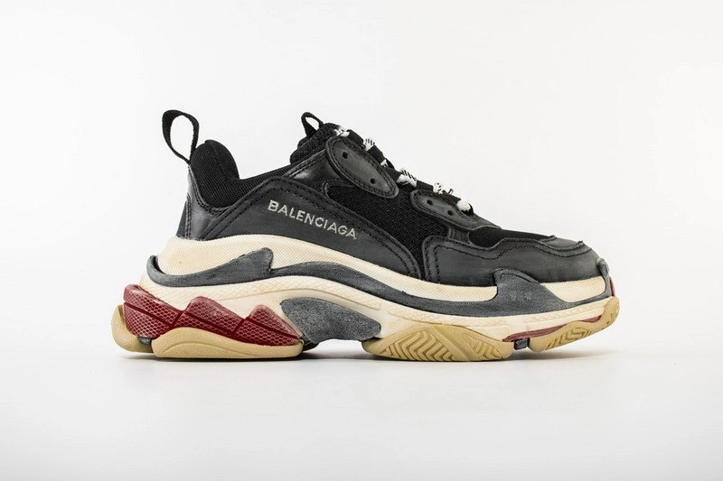 Balenciaga Triple S  533882W09011000