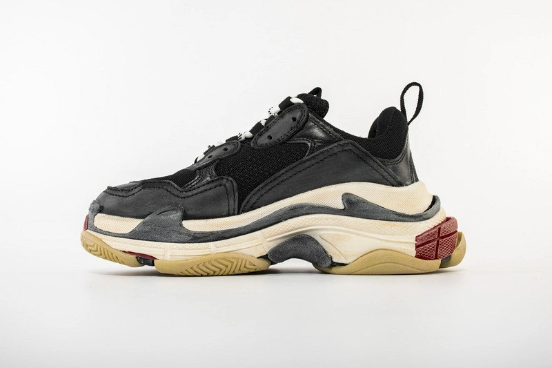 Balenciaga Triple S  533882W09011000